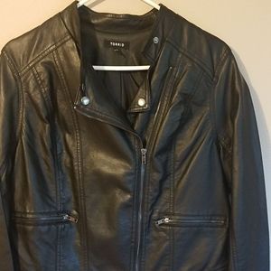 Black faux leather crop jacket